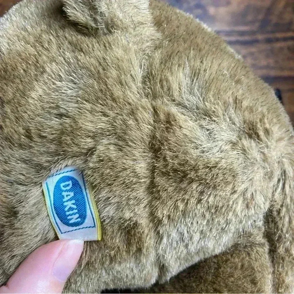 Vintage 1984 Dakin Arthur Bear Plush With Hat Stuffed Animal Brown Soft Bear - Picture 7 of 8